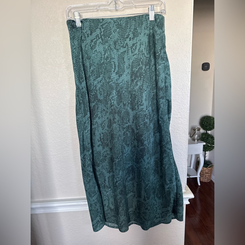 Green Snake-Print Midi Skirt small a new day - Picture 5 of 9